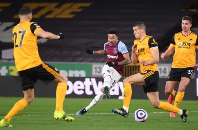 Jesse Lingard pushes West Ham into the Champions League driving seat with magical Wolves performance