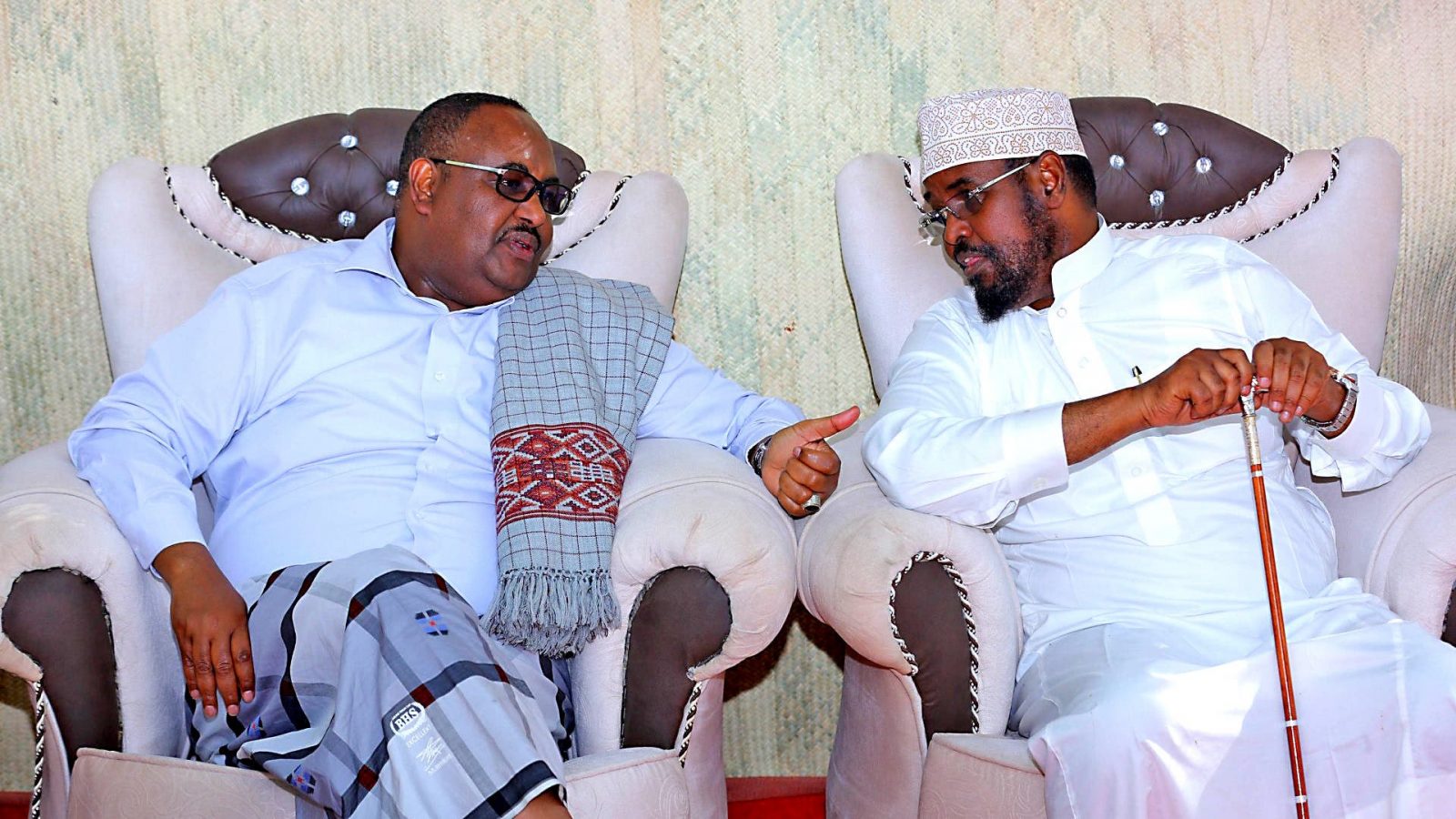 Jubaland iyo Puntland oo war ka soo saaray xaaladda Muqdisho iyo go’aanka Galmudug iyo HirShabelle – Axadle