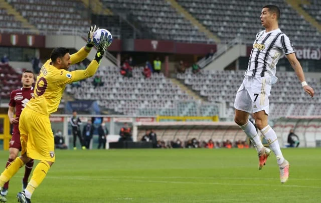 Juventus could only make it 2-2 with Torino in the derby