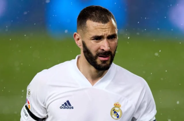 Karim Benzema signs new agreement