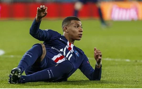 Kylian Mbappe Oo Dhaawacmay Afar Maalmood Ka Hor Semi-finalka