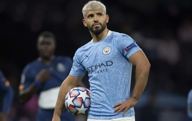 Leeds News: Go all-out for Sergio Aguero