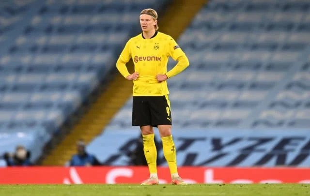 Linesman reveals real reason to get Erling Haaland’s autograph after the Manchester City collision