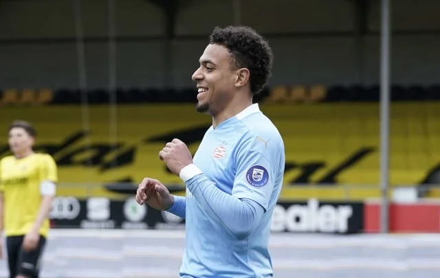 Liverpool ” front of queue ” to sign PSV forward Donyell Malen