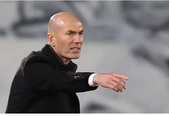 MADAX-XANUUN: Waakan Halka Boos Ee Tababare Zidane Madax Wareerka Ku