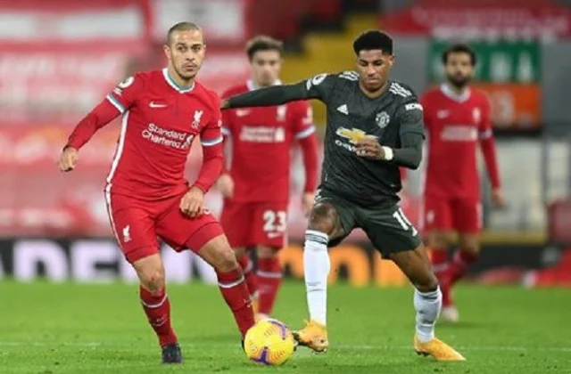 Manchester United & Liverpool Oo Samaysanaya Tartan U Gaar Ah Kaddib