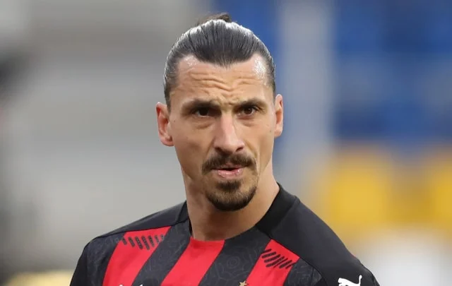 Milan confirm that Zlatan Ibrahimovic has signed a new contract for next season