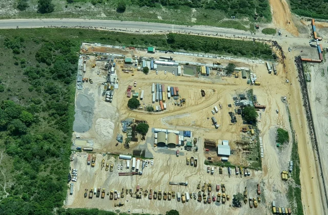 Whole evacuates body of workers declared by means of Mozambique’s military