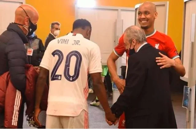 Muxuu Ahaa Wada Sheekeysigii Dhexmaray Xiddiga Liverpool Fabinho &