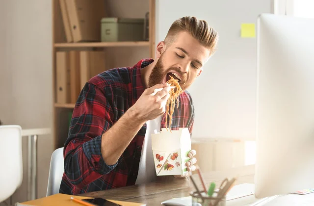 One Major Side Effect of Eating Too Quickly, Says New Study