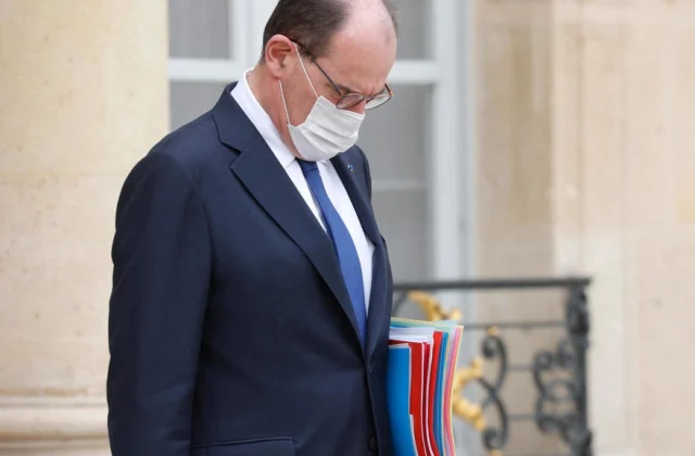 Postponement of the trip of the French Prime Minister