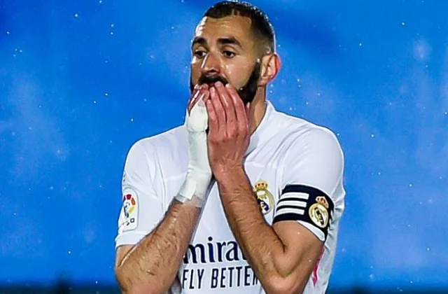 Real Madrid Oo Barcelona Iyo Atletico Fursad U Siisay Horyaalka
