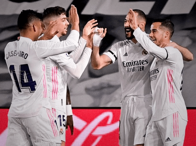 Real Madrid Oo Garaacday Barcelona, Benzema Oo Taariikh Cusub Dhigay