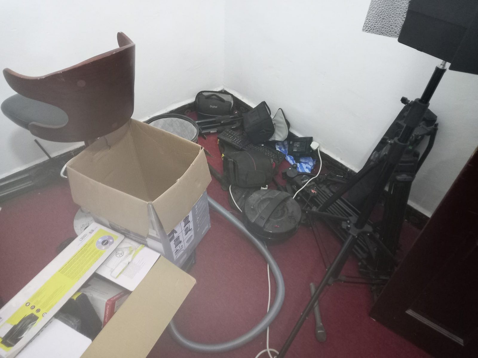 Ciidamada DF oo weeraray mid ka mid ah idaacadaha Muqdisho
