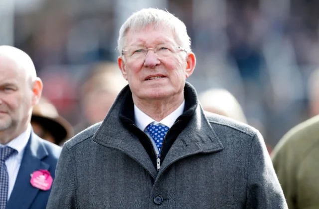 Sir Alex Ferguson Oo Xushay Saddex Ciyaartoy Oo Arsenal, Liverpool Iyo