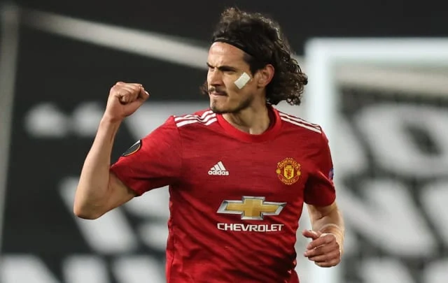 Solskjaer urges to remain at Man Utd