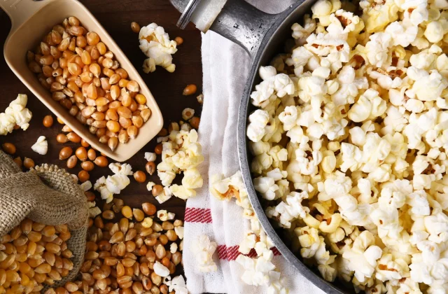 The #1 Unhealthiest Option to Put together Popcorn, In accordance Dietitians