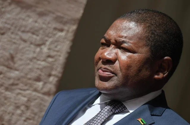 The Mozambican president addresses his prayers to him