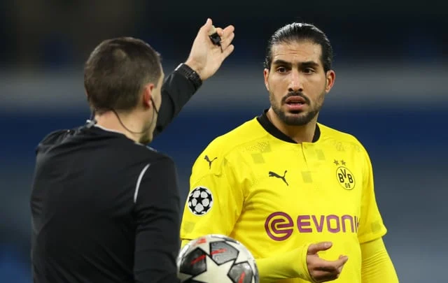 The referee was wrong when he gave a penalty in the city fight