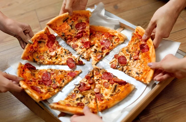 This Person Should Never Eat Pizza, Science Says