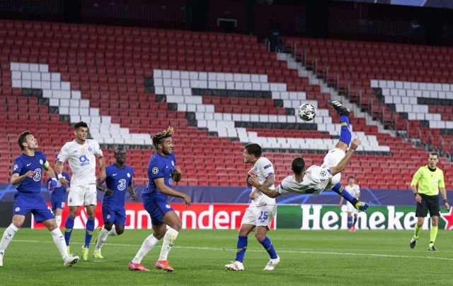 Twitter reacts to PSG vs Bayern & Chelsea vs Porto