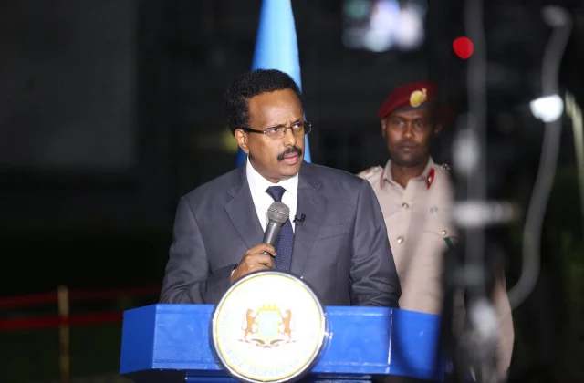 WAR DEG DEG AH: Farmaajo oo shaaciyay inuu dib ugu laaban doono BF