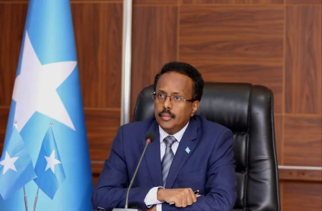 WAR DEG DEG AH: Farmaajo oo sheegay inuu caawa shacabka la hadli doono