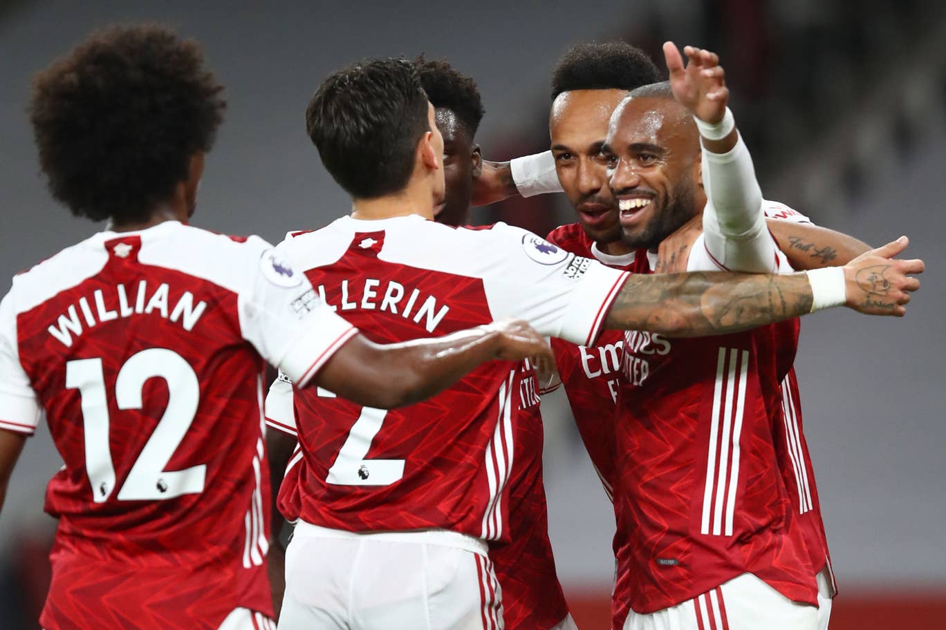 Waa Kuma Xiddiga Arsenal Ee Ay 15-ka Kooxood Saxeexiisa Doonayaan &