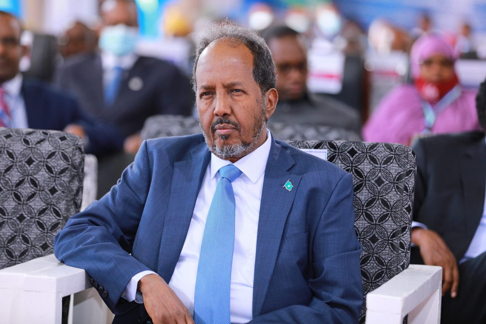 Madaxweyne Xasan Sheekh ayaa soo saaray digniin militeri oo kale – Axadle