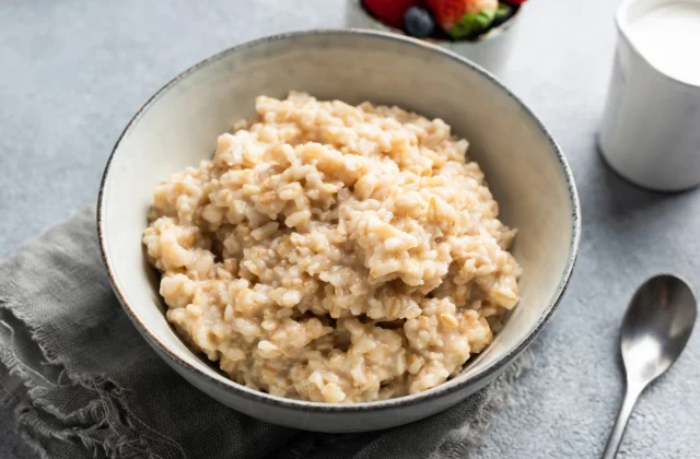 When It Involves Oatmeal, This Is the Healthiest Variety to Purchase