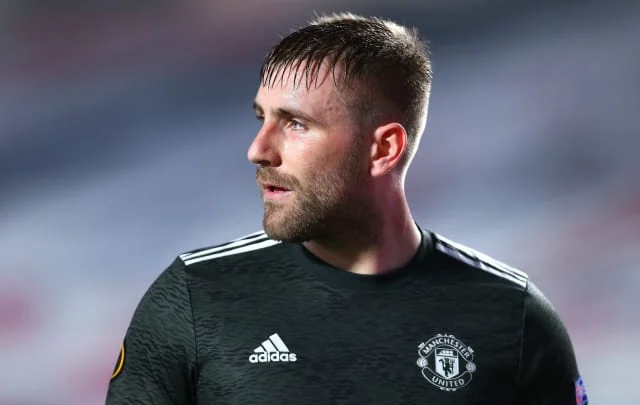 Why was Luke Shaw replaced at half-time against Granada?