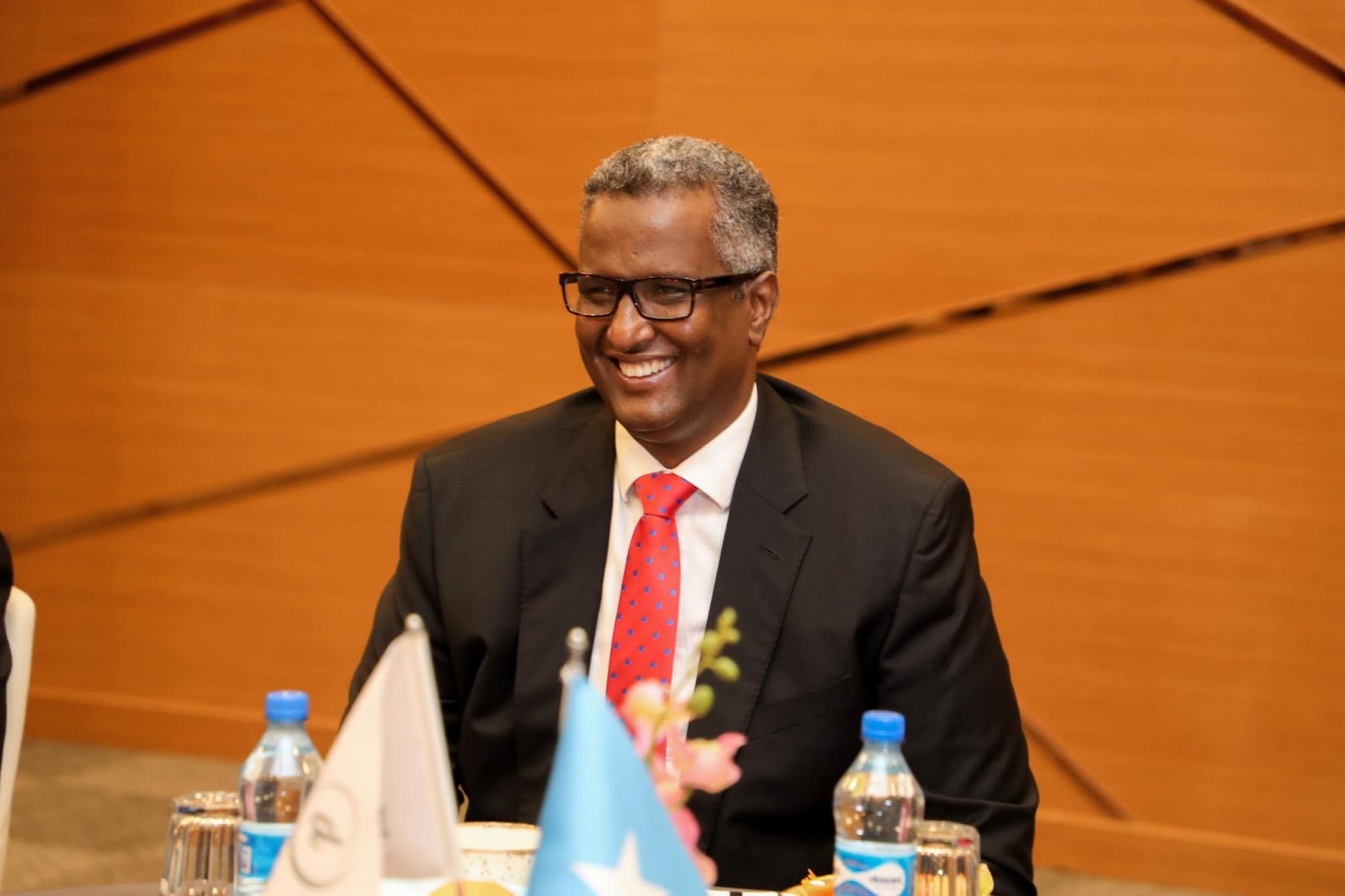 CC Shakuur: Farmaajo wuxuu Ceebobay seddex jeer oo xiriir ah shalay