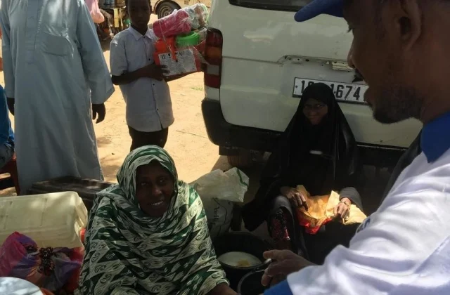 mixed presence at polling stations