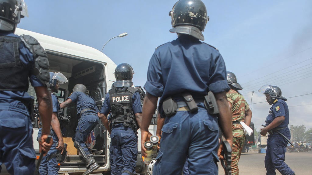 the opposition demands mobilization