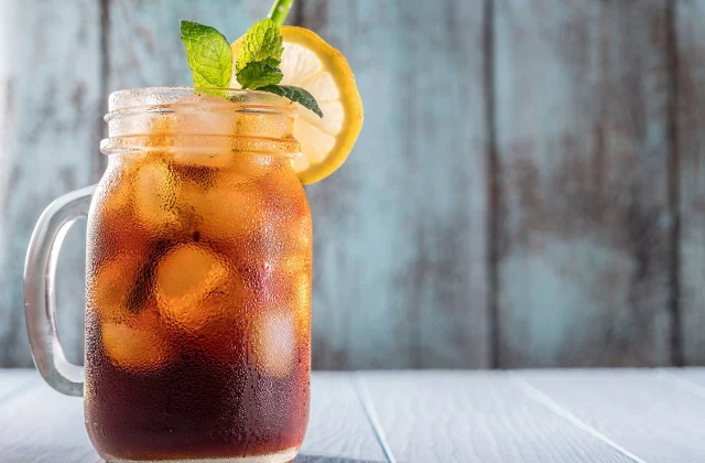 What Occurs to Your Physique When You Drink Iced Tea