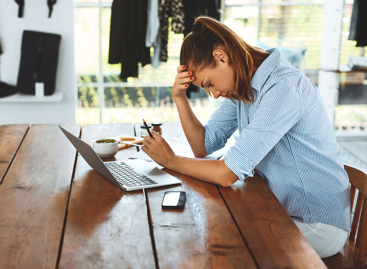 The Weight-reduction plan Hacks That Will Scale back Stress Proper Now, Says a Physician