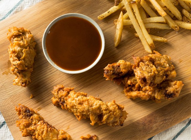 finger steak pieces with fries and dipping sauce