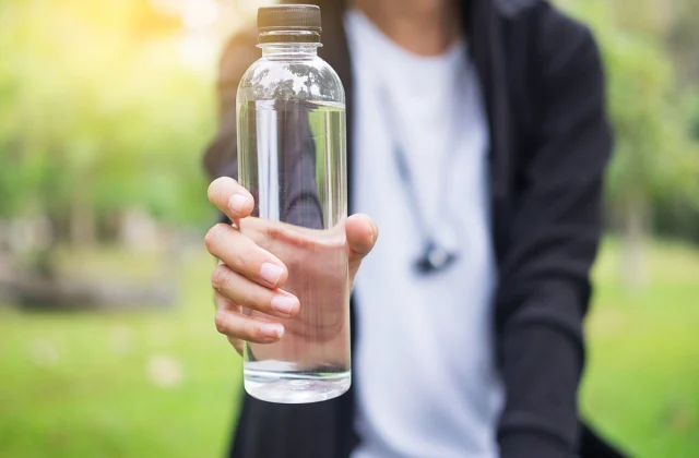 Shocking Aspect Results of Ingesting Too A lot Water, Says Science
