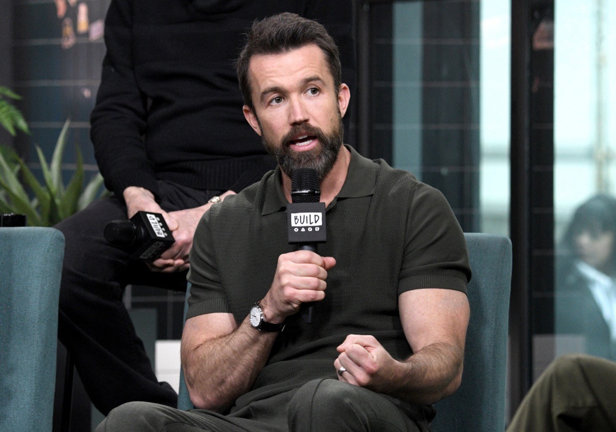 “It is often sunny” Star Rob McElhenney reveals how he misplaced 70