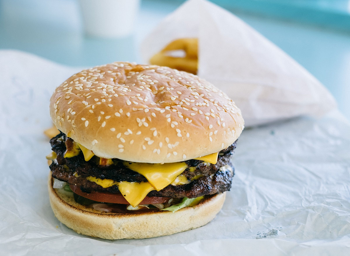 One Main Facet Impact of Consuming Quick-Meals Burgers, Says Science