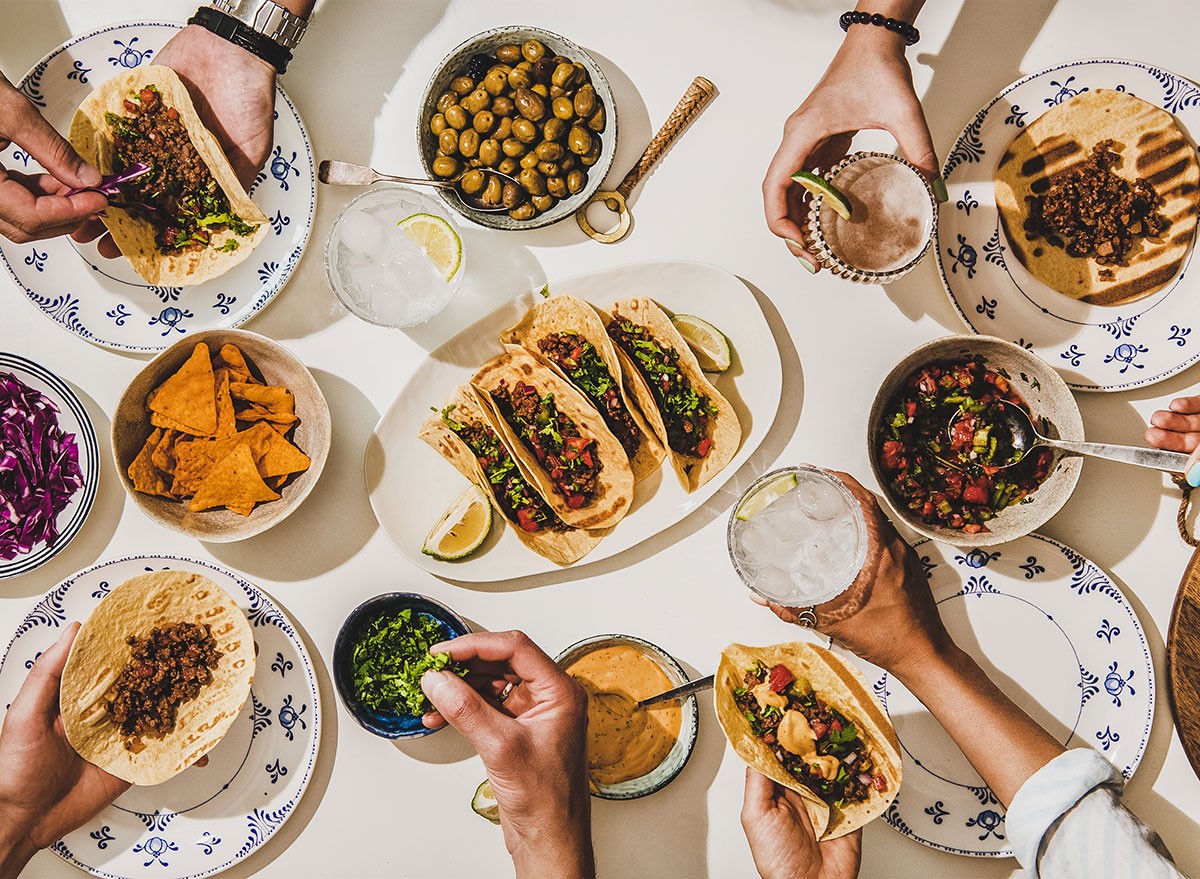 10 Worst Dinner Habits Causing You to Gain Weight, Says Science