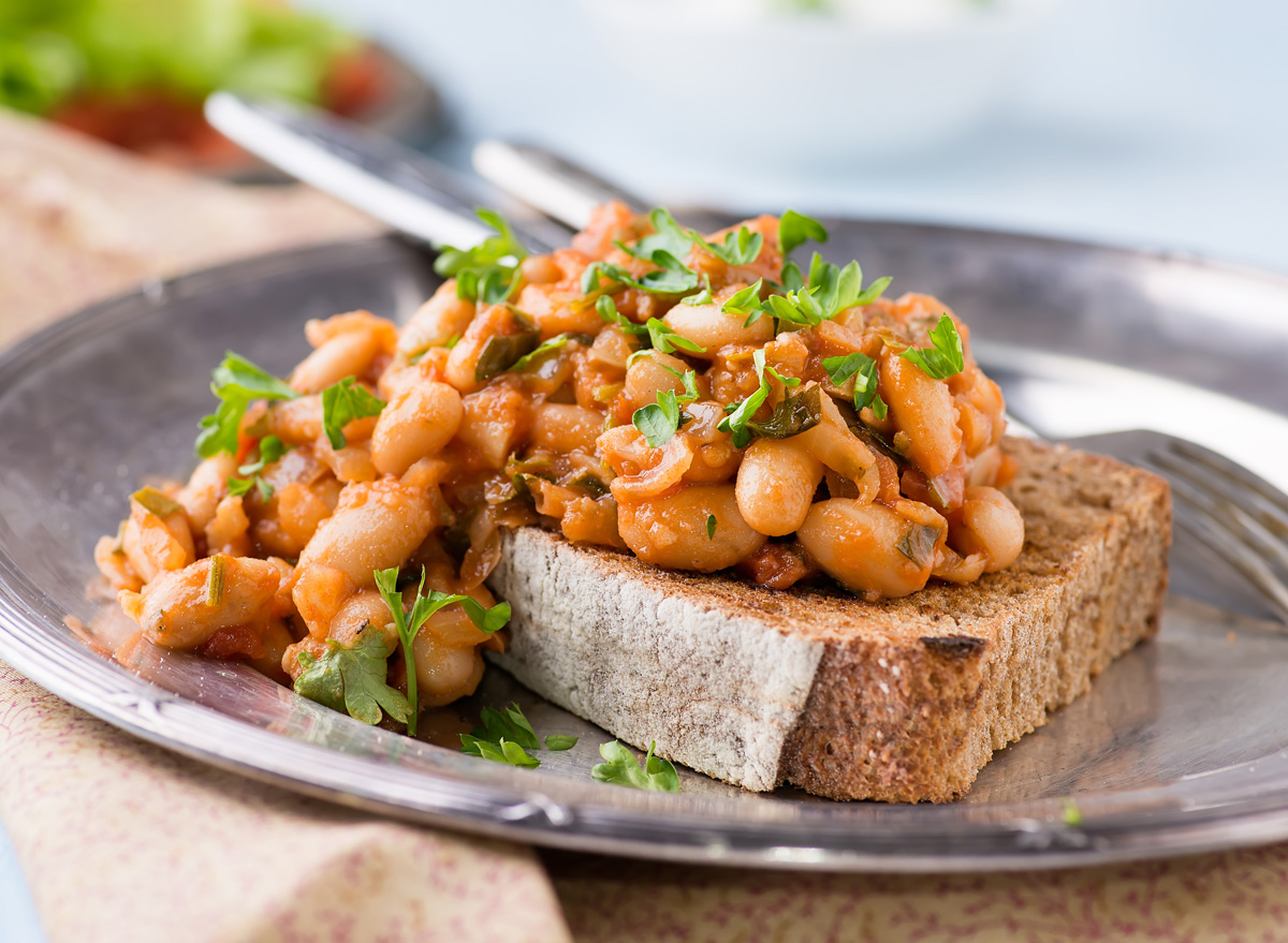 boiled tomato beans on toast