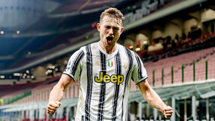 Barcelona Oo Dalab Ka Gudbisay Matthijs De Ligt, Xiisahiisa Oo Aan