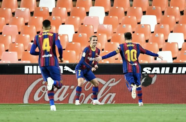 Barcelona Oo Guul Dahabi Ah Kasoo Gaartey Valencia, Lionel Messi Oo