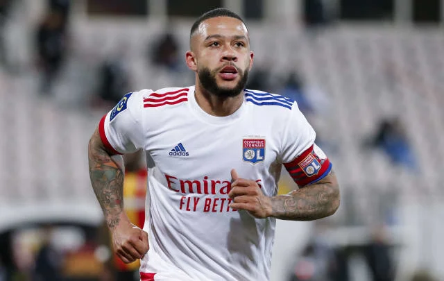 Barcelona negotiations with Memphis Depay are ongoing
