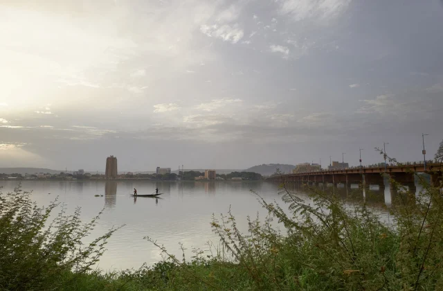 Boat with 160 sinks in Nigeria, dozens missing