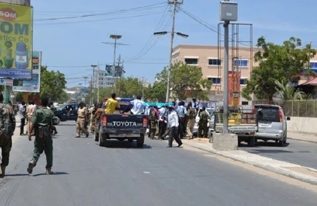 Kooxo hubeysan Iyo Ciidamada ammaanka oo ku dagaalamay Muqdisho