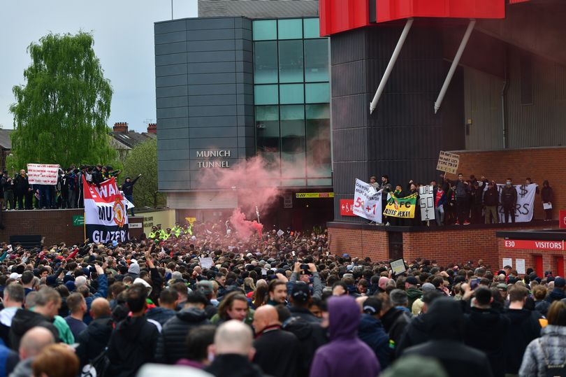 Ciqaabta Suurtogalka Ah Ee Premier League Soo Rogayo, Haddii Dhibco La