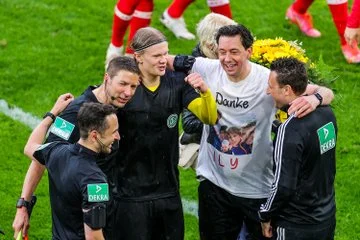 DAAWO: Erling Haaland Oo Dhacdo Bini-Aadanimo Oo Aan Hore Uga Dhicin