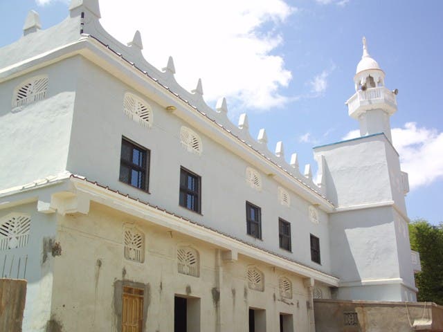 DF oo talaabo kaqaaday masjidka iyo imaamka oo amar kaqaatay Al-Shabaab – Axadle